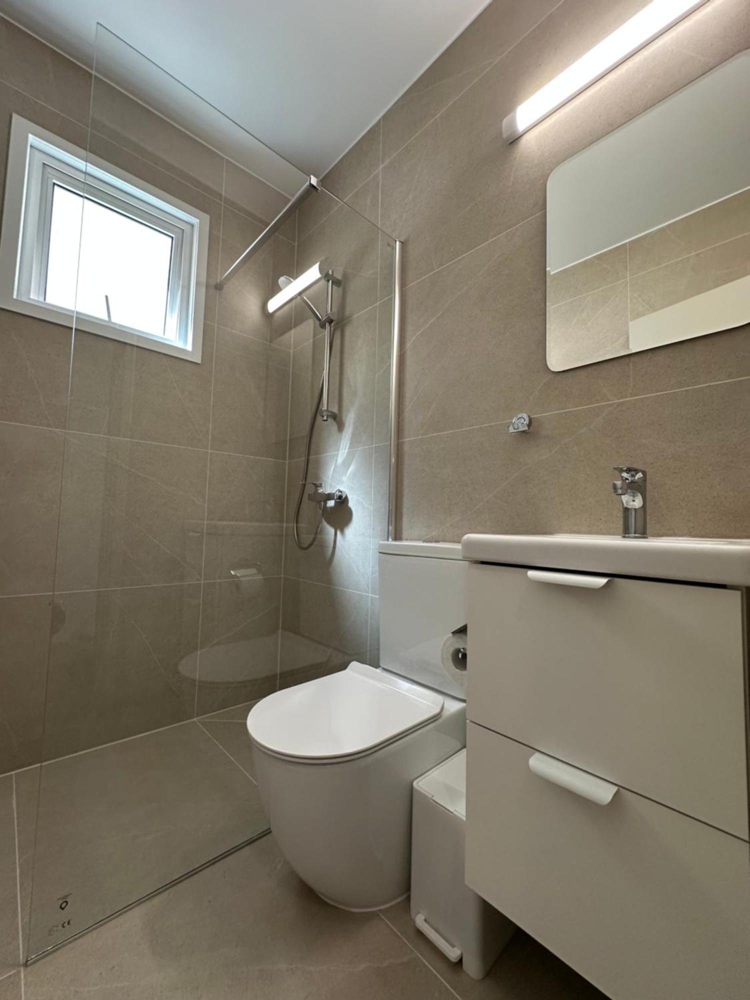 Boris Mackenzie 2 Bedroom Flat with Pool Larnaca Buitenkant foto