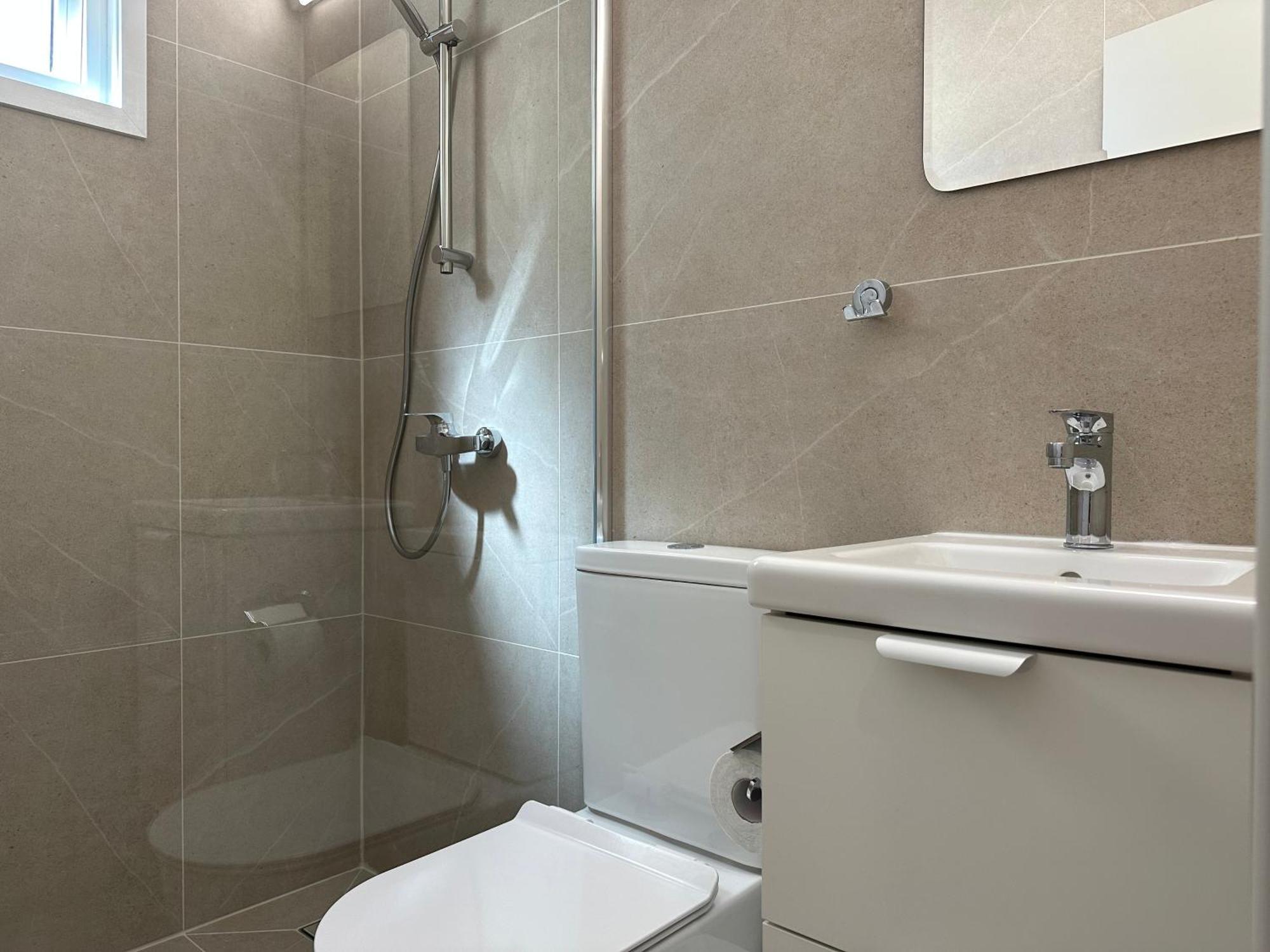 Boris Mackenzie 2 Bedroom Flat with Pool Larnaca Buitenkant foto