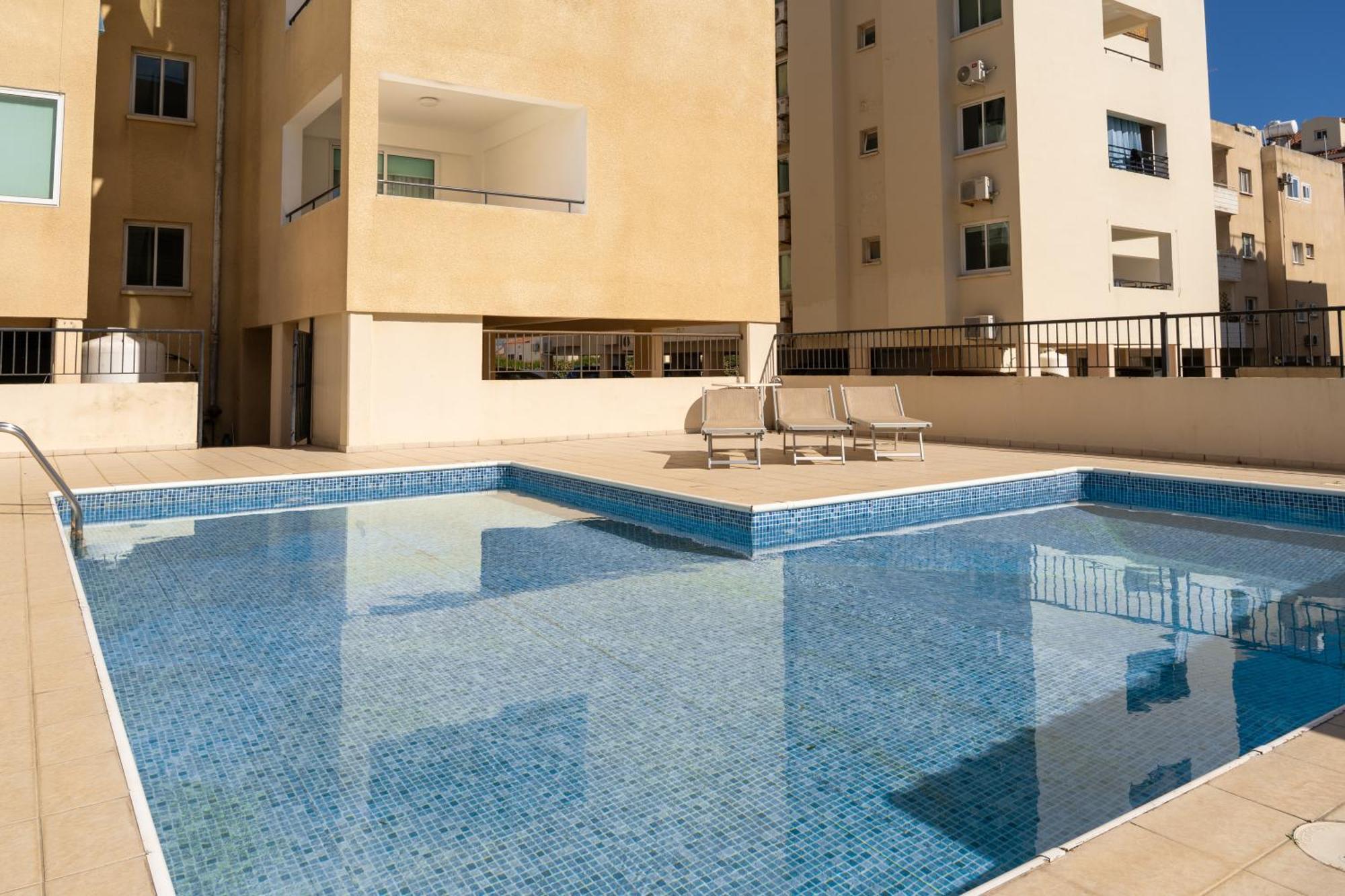 Boris Mackenzie 2 Bedroom Flat with Pool Larnaca Buitenkant foto