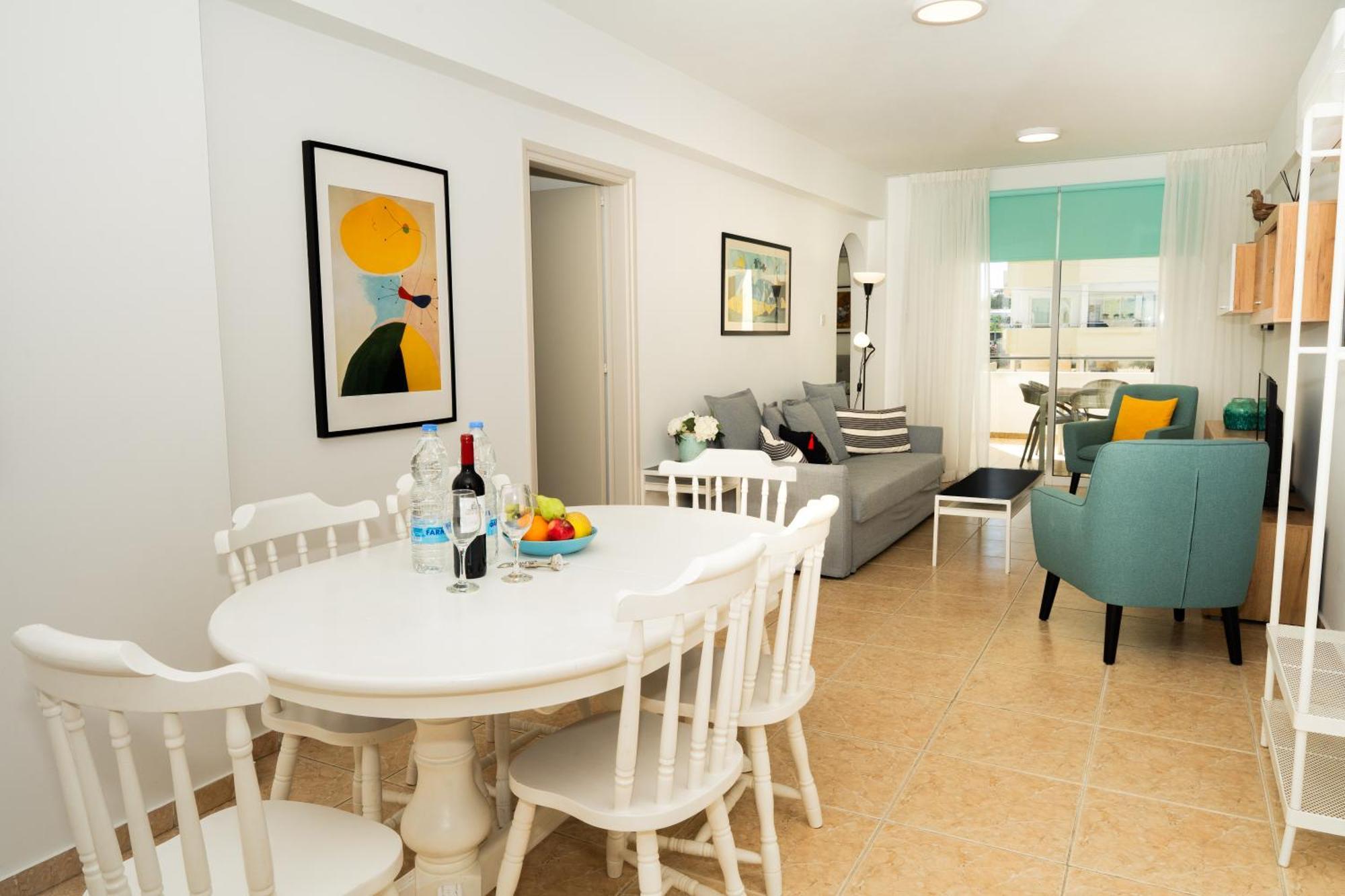 Boris Mackenzie 2 Bedroom Flat with Pool Larnaca Buitenkant foto